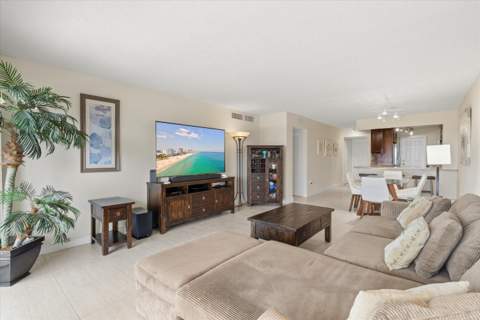 1021 Hillsboro Mile #504, Hillsboro Beach FL - photo 9 of 49