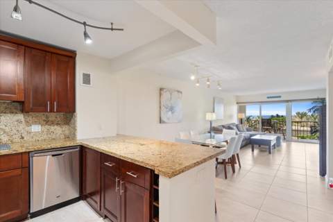1021 Hillsboro Mile #504, Hillsboro Beach FL - photo 13 of 49