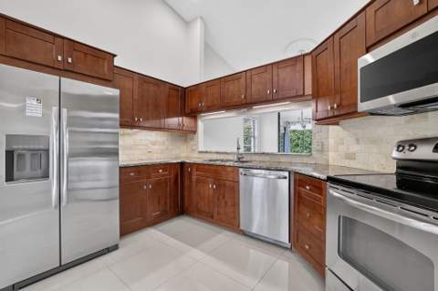 7548 Lexington Club Boulevard #Apt A, Delray Beach FL - photo 15 of 95