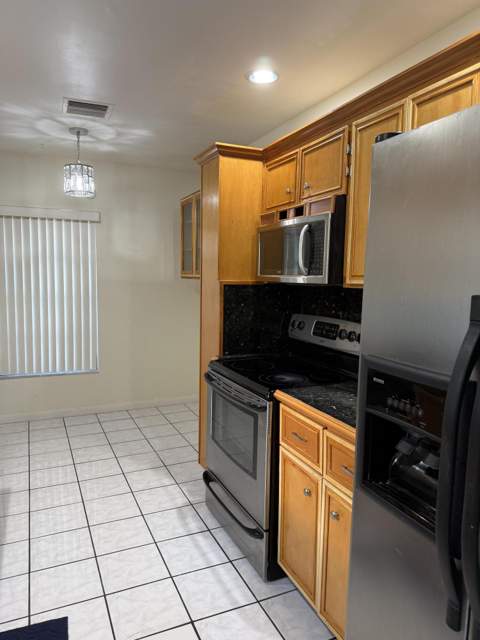 5075 Mirror Lakes Boulevard, Boynton Beach FL - photo 11 of 31