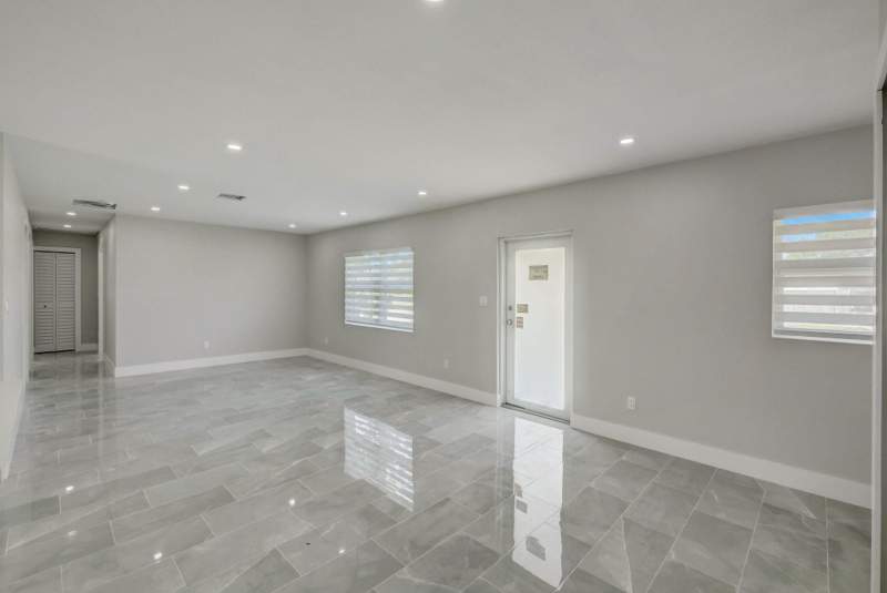 3 bedroom Single Family Residence at 520 SW 13th Place, Commonwealth Manor, Deerfield Beach — photo 5