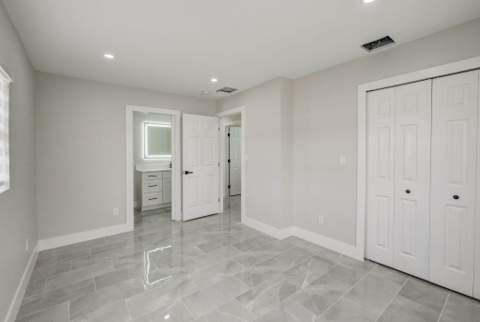 520 SW 13th Place, Deerfield Beach FL - photo 10 of 24
