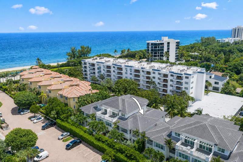 3 bedroom Townhouse at 957 Sweetwater Lane, Oceanside Townhomes, Boca Raton — photo 2