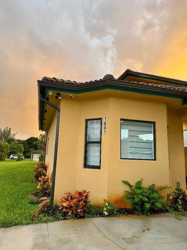 6 bedroom Single Family Residence at 1641 NW 114th Avenue, Chambers Land Co Sub Ne1/, Plantation — photo 2