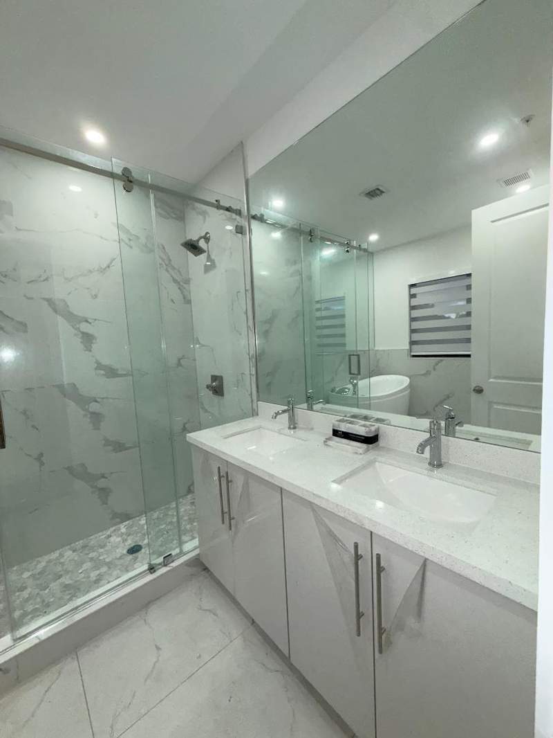 6 bedroom Single Family Residence at 1641 NW 114th Avenue, Chambers Land Co Sub Ne1/, Plantation — photo 4