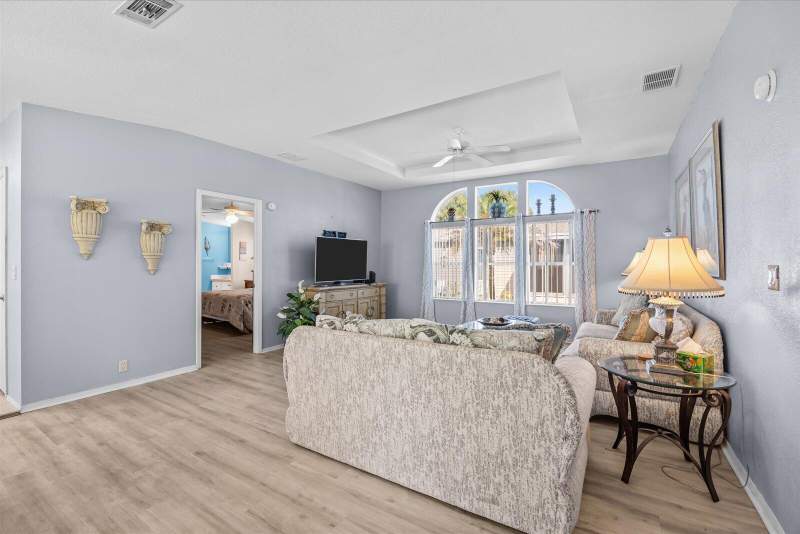 2 bedroom Manufactured Home at 2911 Nine Iron Drive, The Links At Savanna Club, Port St. Lucie — photo 5