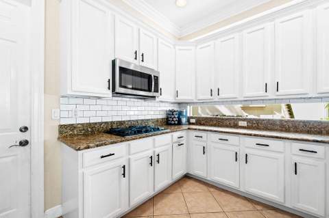 1044 Vintner Boulevard, Palm Beach Gardens FL - photo 7 of 40