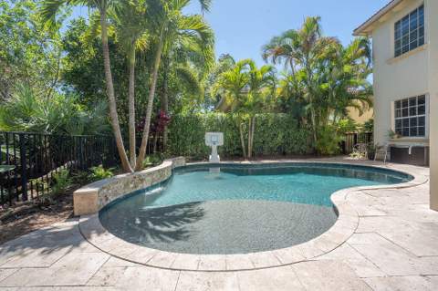 1044 Vintner Boulevard, Palm Beach Gardens FL - photo 11 of 40