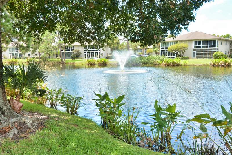 1 bedroom Condominium at 10 Lake Vista Trail #203, Vista St Lucie Buildings 9 Thru 20, Port St. Lucie — photo 2