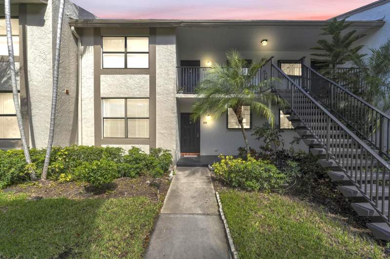 2 bedroom Condominium at 1230 S Military Trail #2014, Villas At Meadow Lakes Condo, Deerfield Beach — photo 2