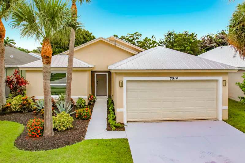 4 bedroom Single Family Residence at 8914 SW Bonneville Drive, St Lucie Falls, Stuart — photo 1