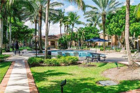 8020 N Nob Hill Road #206, Tamarac FL - photo 12 of 18