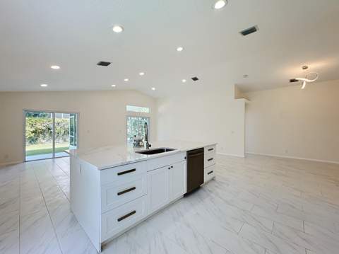 8914 SW Bonneville Drive, Stuart FL - photo 16 of 47