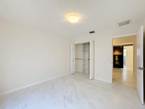 8914 SW Bonneville Drive, Stuart FL - photo 21 of 47