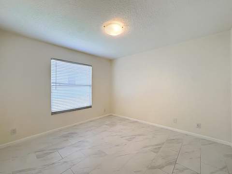 8914 SW Bonneville Drive, Stuart FL - photo 23 of 47