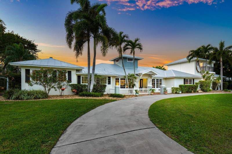 5 bedroom Single Family Residence at 3815 S Lake Drive, LAKE EDEN SUB 2, Boynton Beach — photo 4