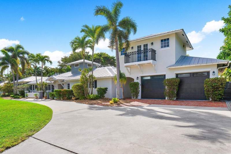 5 bedroom Single Family Residence at 3815 S Lake Drive, LAKE EDEN SUB 2, Boynton Beach — photo 2