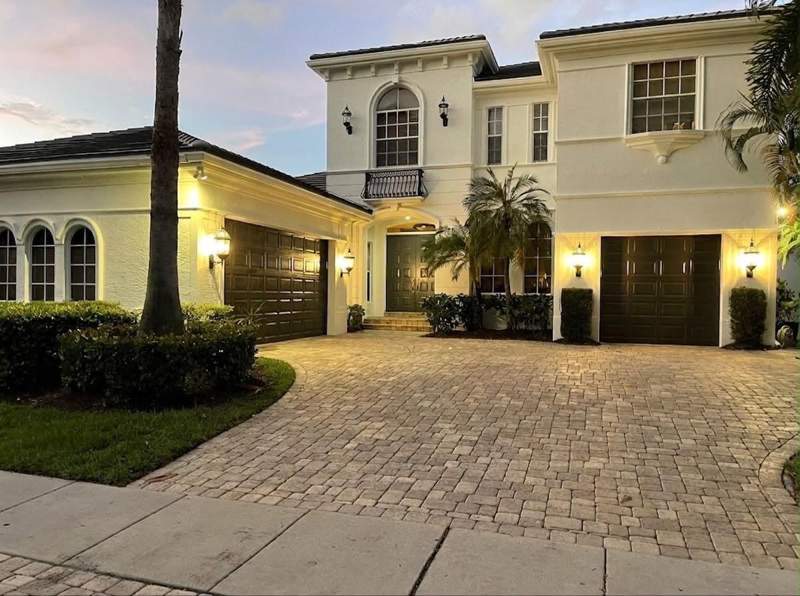 5 bedroom Single Family Residence at 6655 Bristol Lake S, Bristol Pointe, Delray Beach — photo 2