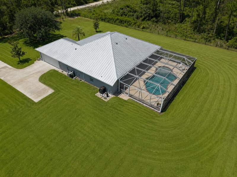 3 bedroom Single Family Residence at 5224 Southwind Trail, Metes And Bounds, Fort Pierce — photo 3