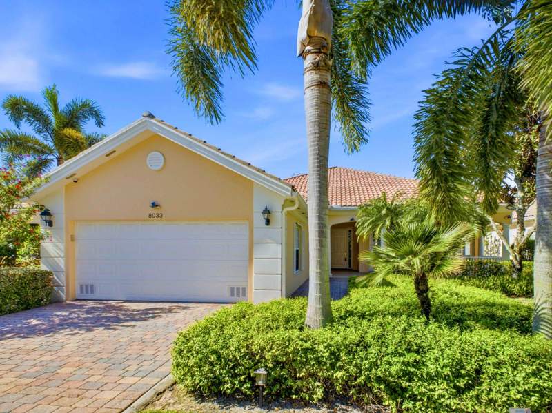 5 bedroom Single Family Residence at 8033 Kaliko Lane, Villagewalk Of Wellington 3B, Wellington — photo 4