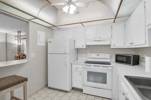 359 Saxony Trail #H, Delray Beach FL - photo 7 of 32