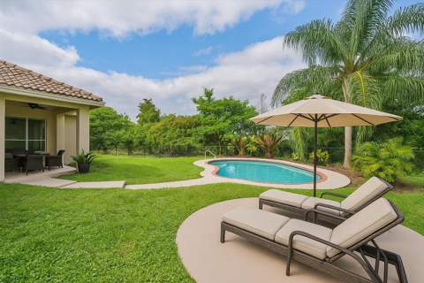 8671 155th Place, Palm Beach Gardens FL - photo 24 of 109