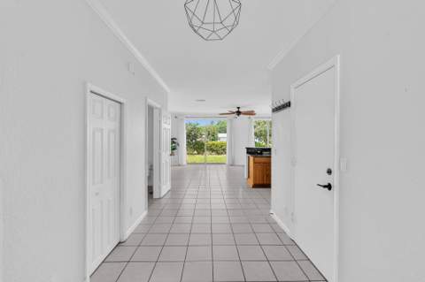3028 N Evergreen Circle, Boynton Beach FL - photo 7 of 60