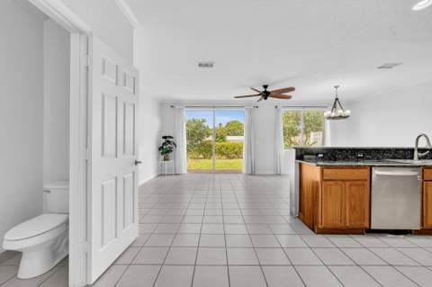 3028 N Evergreen Circle, Boynton Beach FL - photo 8 of 60