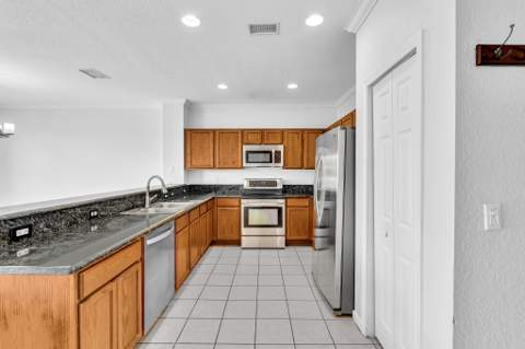 3028 N Evergreen Circle, Boynton Beach FL - photo 10 of 60