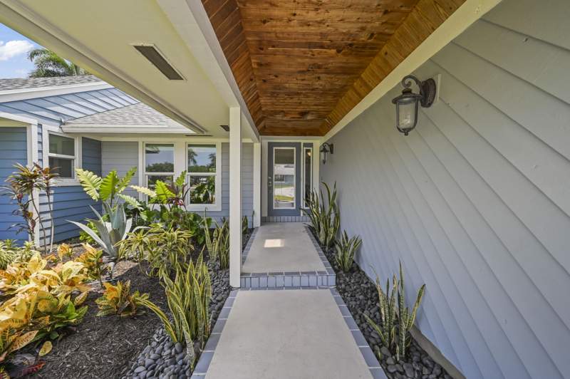 4 bedroom Single Family Residence at 1102 Kriss Lane, Greenwood Cove, Jupiter — photo 4