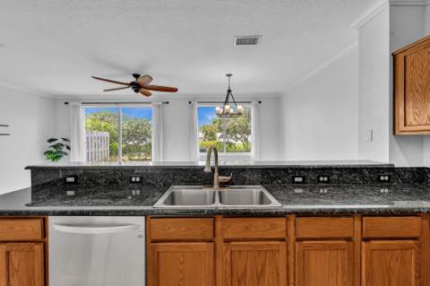3028 N Evergreen Circle, Boynton Beach FL - photo 12 of 60