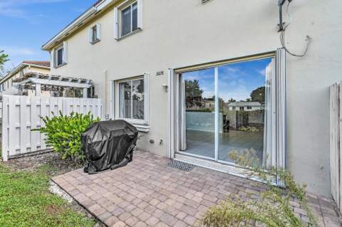3028 N Evergreen Circle, Boynton Beach FL - photo 21 of 60