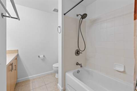 533 NE 3rd Avenue #425, Fort Lauderdale FL - photo 17 of 33