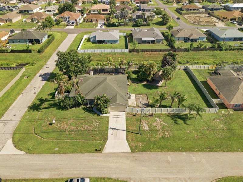 4 bedroom Single Family Residence at 499 SW Millard Drive, Port St Lucie Section 34, Port St. Lucie — photo 1