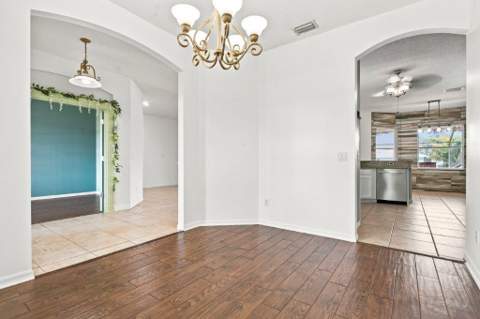 499 SW Millard Drive, Port St. Lucie FL - photo 8 of 37