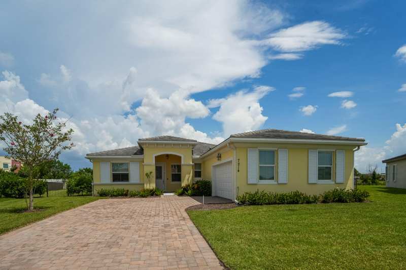 3 bedroom Single Family Residence at 7214 NW Farnsworth Circle, Copper Creek Plat No 2, Port St. Lucie — photo 1