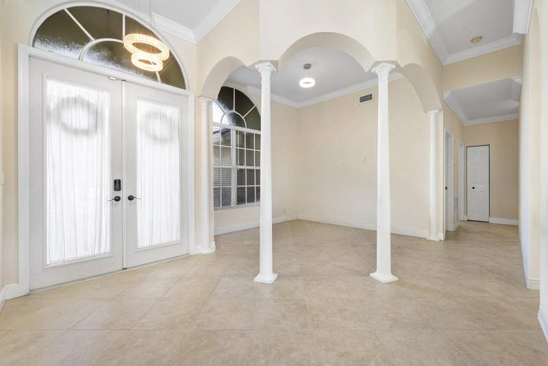 4 bedroom Single Family Residence at 198 Cypress Trace, Estates Of Royal Palm Beach 6, Royal Palm Beach — photo 4