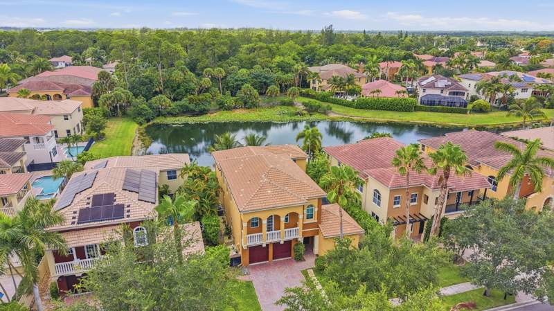 6 bedroom Single Family Residence at 9190 Nugent Trail, Parkwood Estates Pud, West Palm Beach — photo 2