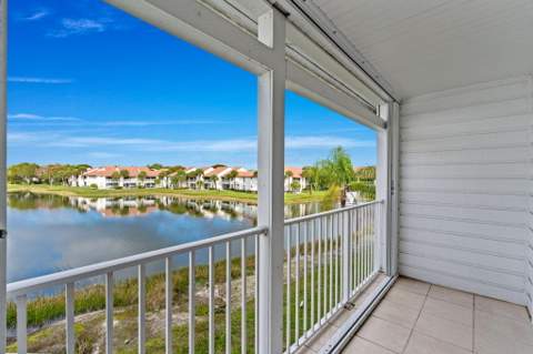 286 Cypress Point Drive, Palm Beach Gardens FL - photo 16 of 36