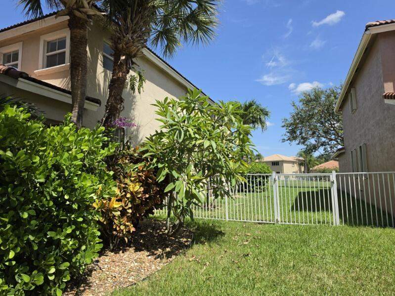 5 bedroom Single Family Residence at 5292 Sancerre Circle, Cocoplum, Lake Worth — photo 3