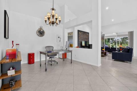 7171 Ashford Lane, Boynton Beach FL - photo 7 of 76