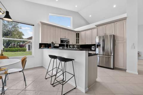 7171 Ashford Lane, Boynton Beach FL - photo 14 of 76