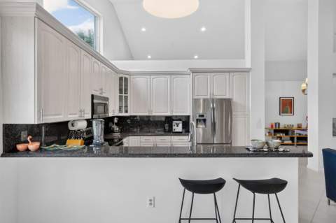7171 Ashford Lane, Boynton Beach FL - photo 19 of 76