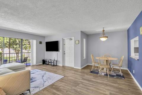 3744 Savoy Lane #E2, West Palm Beach FL - photo 7 of 24