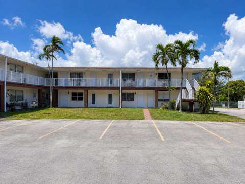 1816 Mckinley Street #7, Hollywood FL - photo 7 of 17