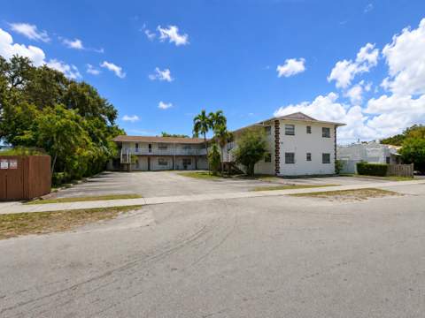 1816 Mckinley Street #7, Hollywood FL - photo 11 of 17