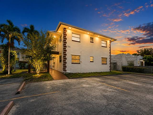 1816 Mckinley Street #7