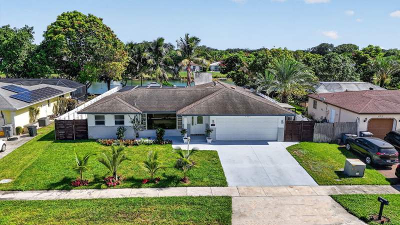 5 bedroom Single Family Residence at 4602 Bison Street, Holiday City , Boca Raton — photo 3