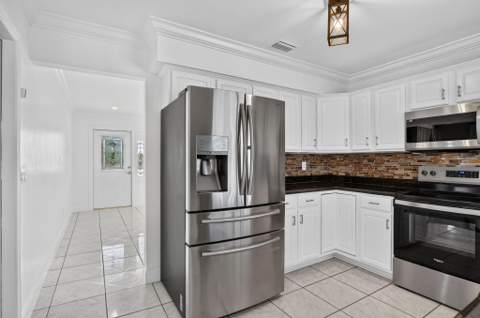 4602 Bison Street, Boca Raton FL - photo 15 of 95
