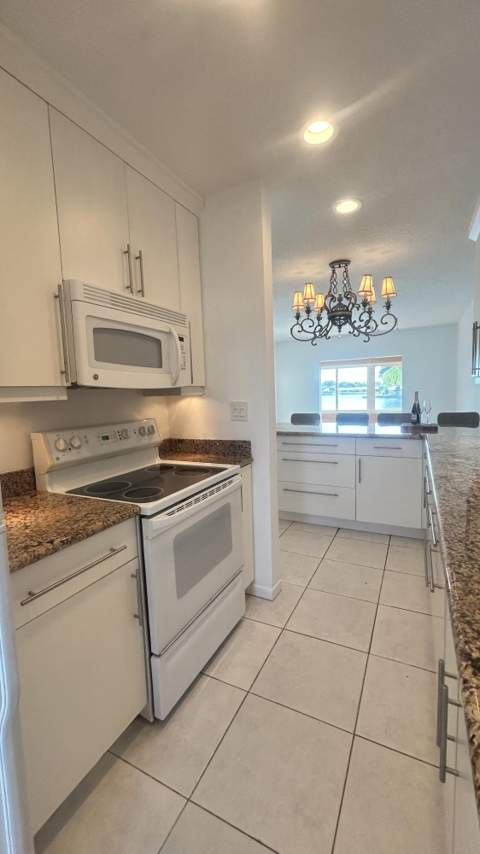 1118 Lake Terrace #217 H, Boynton Beach FL - photo 13 of 61